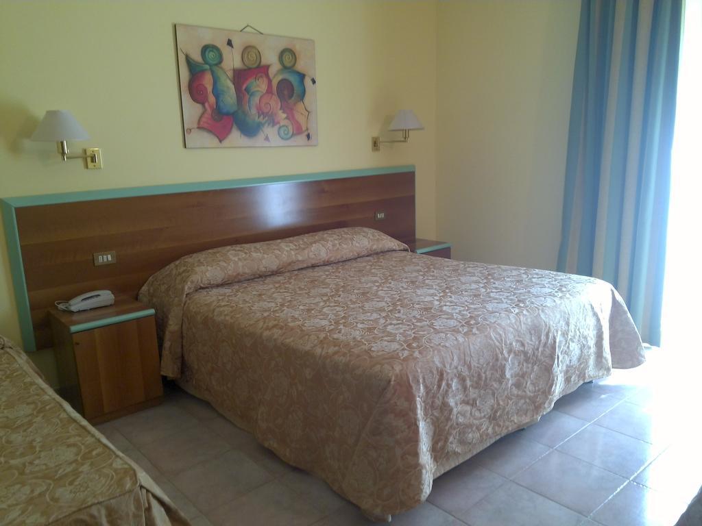 Hotel Parco Degli Ulivi Scerne Номер фото
